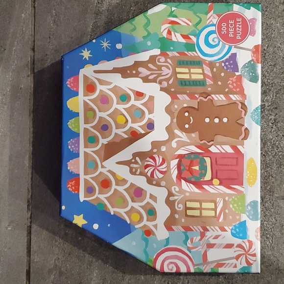 GINGERBREAD HOUSE PUZZLE  - 500 Pieces - Picture 1 of 2